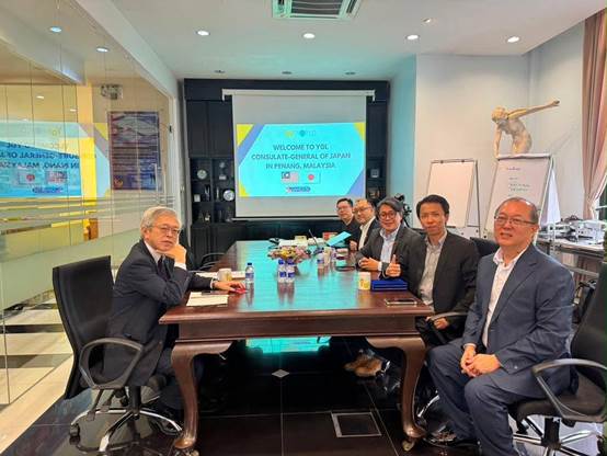 May be an image of text that says "TAR3и3a- ERUC Y2Y A3ИΙ YATAM HAй и 活州 االها WORLD सवरাरर WELCOME YGL CONSULATE-GENERALOFJAPAN CONSULATE TE-GENERAL JAPAN CONS INPENANG,MALAYSIA IN NPENANG, MALAYSIA ۵ ว 하지이"